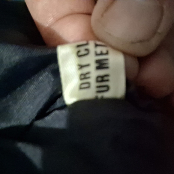 MultiColor Dyed Fur Cape - Picture 9 of 13